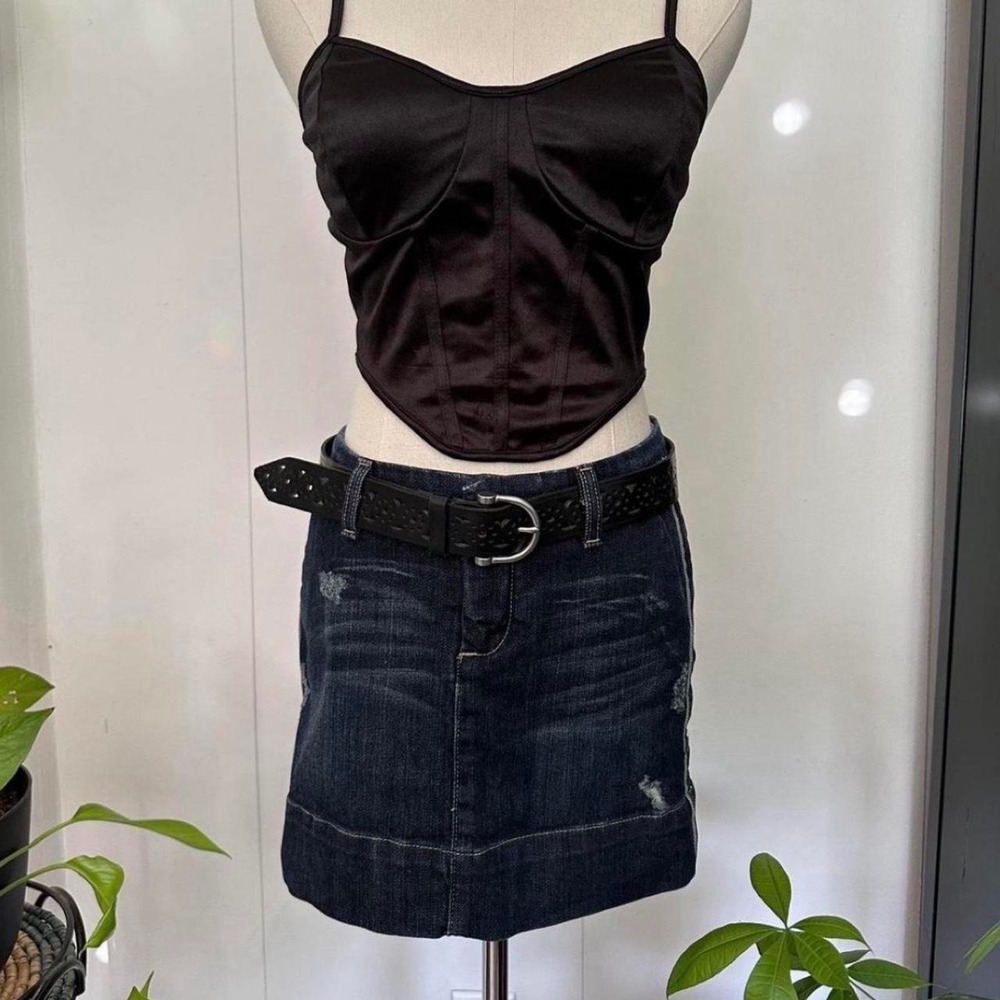 BEBE Womens Distressed Denim Mini Skirt Dark Wash White Stitching Size 27 Y2K